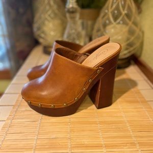 Heel Clogs